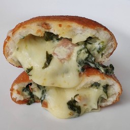 เปาเปา ครีมซอสผักโขมแฮมชีสยืด