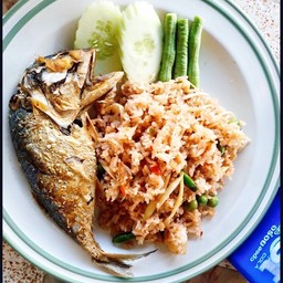 ข้าวผัดน้ำพริกปลาทู