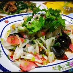 ยำไข่เยี่ยวม้า