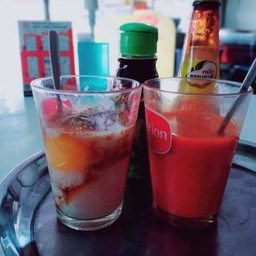 คุณหนิง กาแฟโบราณ