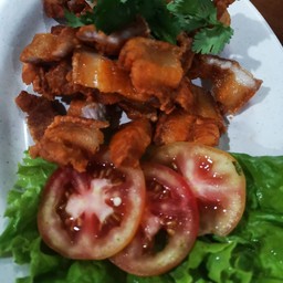 หมูสามชั้นทอดน้ำปลา