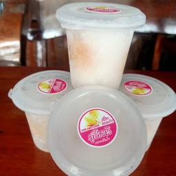 สุปราณีสละลอยแก้ว
