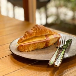 สโมคแฮมชีส ครัวซอง