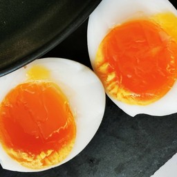 ไข่ยางมะตูม