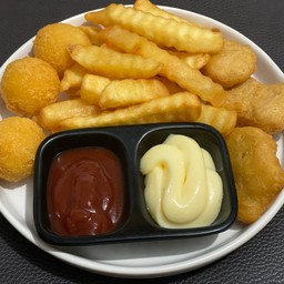 3 สหายกินเล่น