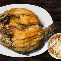 ปลากะพงทอดน้ำปลา