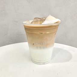 โคโค่นัทลาเต้เย็น