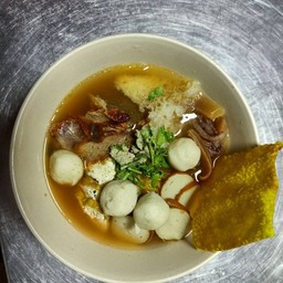 ก๋วยเตี๋ยวเย็นตาโฟเจ๊นก(ศาลหลักเมือง)