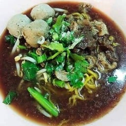 ร้านก๋วยเตี๋ยววังชะโอน หน้าเทคโนฯ ถนนสุรนารายณ์ หน้าเทคโนโลยีราชมงคลอีสาน
