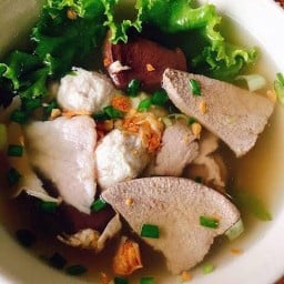 ก๋วยจั๊บน้ำข้น เครื่องแน่น