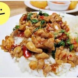 กระเพราไก่