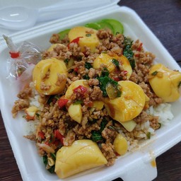 กะเพราเต้าหู้หมูสับ