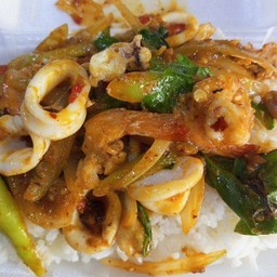 ผัดพริกเผาทะเล