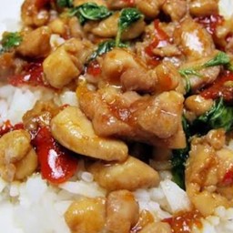 กระเพราไก่ กับข้าว