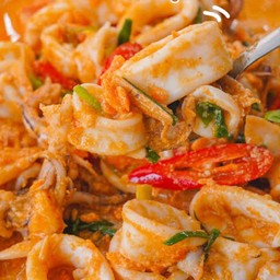 หมึกผัดไข่เค็ม(เป็นกับข้าว)