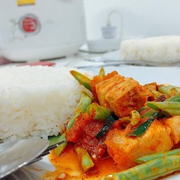 ข้าวราดพริกแกง