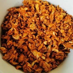 กระเทียมทอดเจ๊รัตน์