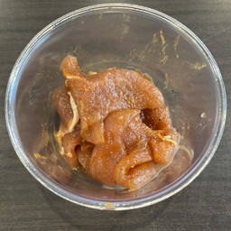 หมูหมักบาร์บีคิว.