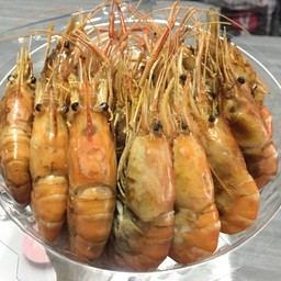 กุ้งไข่ปนหัวแก้ว สดๆ เผาบนเตาถ่าน กลิ่นหอม น้ำจิ้มอร่อยสุด