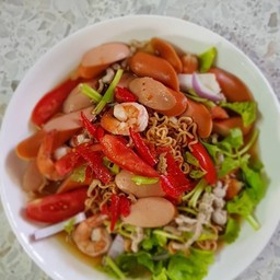ยำแซ่บซาลอน ศาลายา