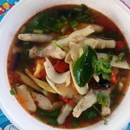 ต้มตีนไก่