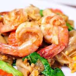 ผัดซีอิ้วเส้นใหญ่ทะเล