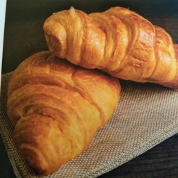 ครัวซองค์เนยสด Butter Croissant