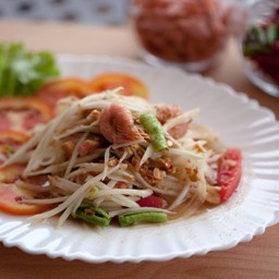 ส้มตำกุ้งแห้ง