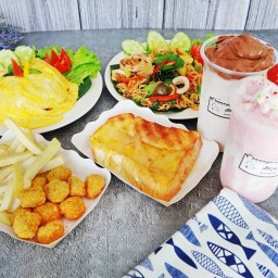 เตี๋ยวแห้งเขย่าโบราณ(ร้านเฮียภูผา)