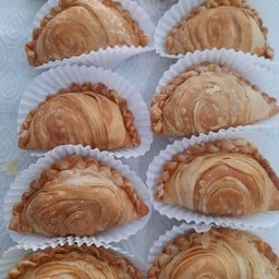 ผลไม้ชาตรี