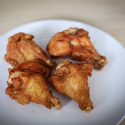 ปีกไก่ทอด (ราคาต่อน่อง)