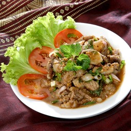 หมูน้ำตก