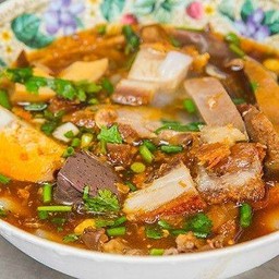 ก๋วยจั๊บน้ำข้นทุกอย่าง