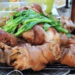 ข้าวขาหมูจันทร์เจ้า