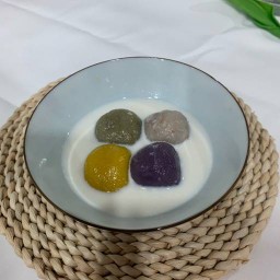 Aclaire sweet dessert & bakery