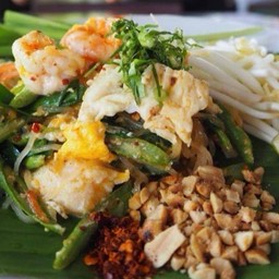 ผัดไทยกุ้งสด