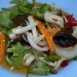 ยำเห็ดรวม