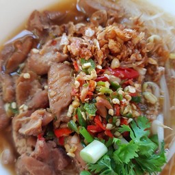 ก๋วยเตี๋ยวไก่พริกสด