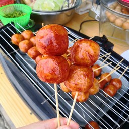 ไส้กรอกอีสาน แม่ไก่