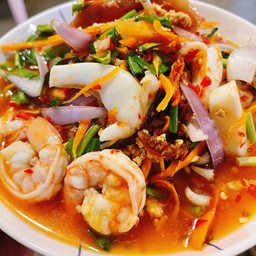 ยำแซ่บ / เกี๊ยวโต By 04ธันวาหมูกะทะ