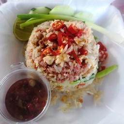 ข้าวผัดแหนม