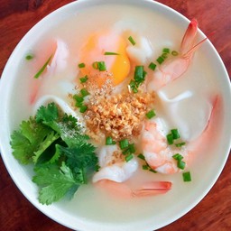 ข้าวต้มทะเล (ใส่ไข่)