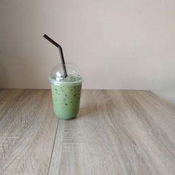 ชาเขียวเย็น แก้วเล็ก 16 ออนซ์