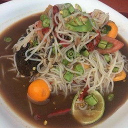 ตำขนมจีน