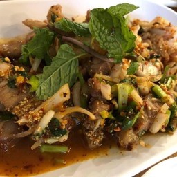 น้ำตกหมู