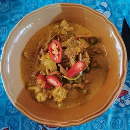 แกงเนื้อ