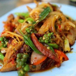 ผัดเผ็ดหมูป่า