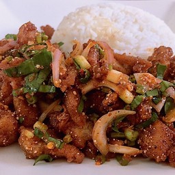 ข้าวยำไก่แซ่บ