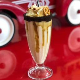 Vanila caramal milk shake