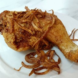 อาหารตามสั่ง แชมเปี้ยน รัชดา ห้วยขวาง